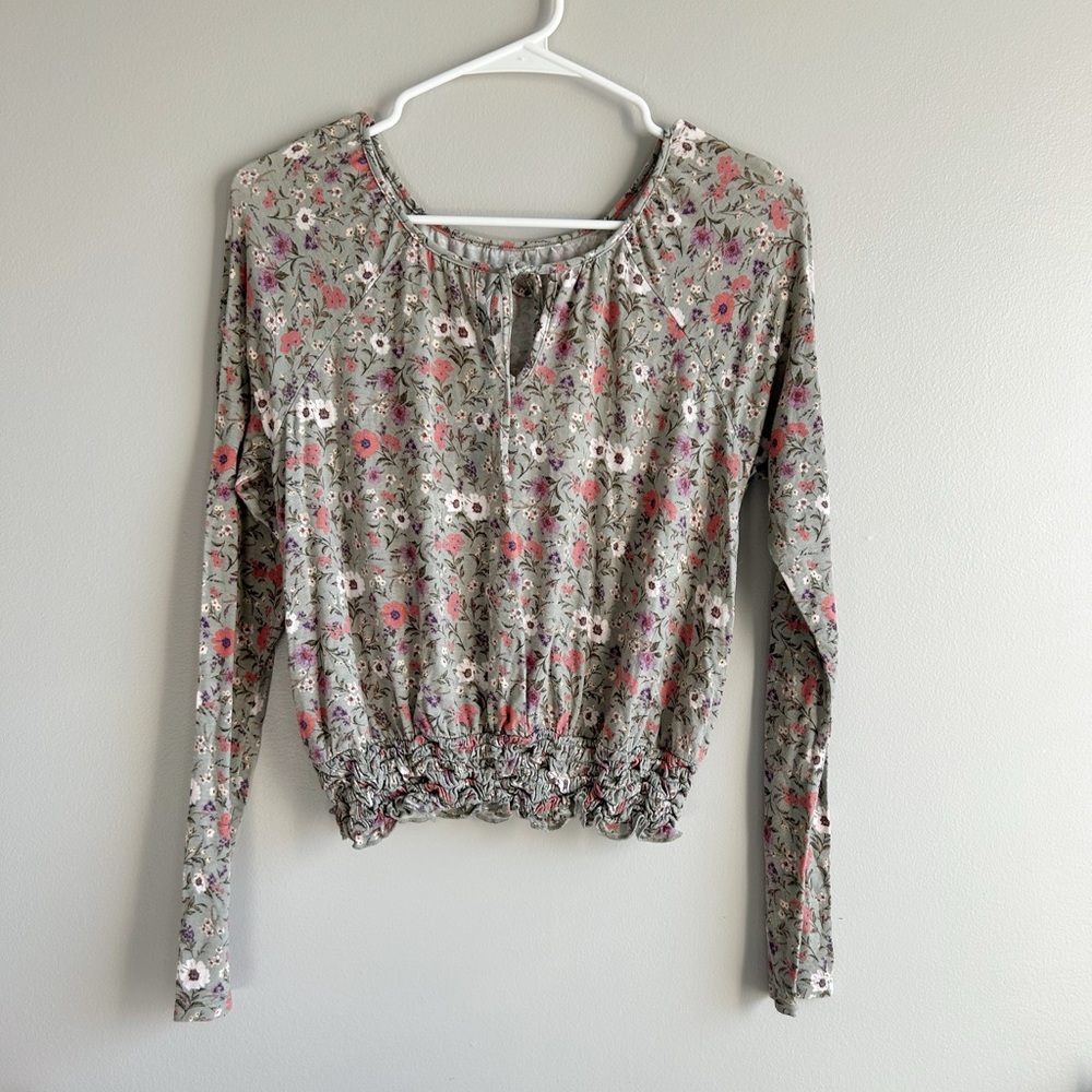 American Eagle Soft And Sexy Floral Long Sleeve Tie Front Scrunch Bottom Blouse